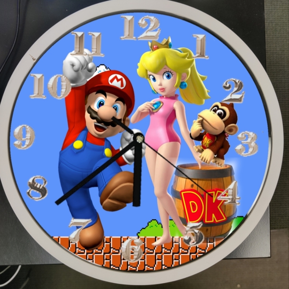 Mario clock - Picture 2 of 3